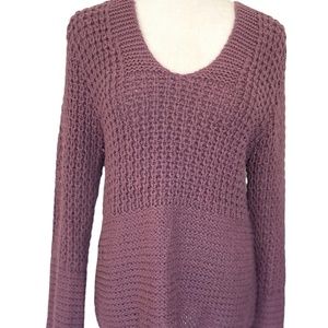 NWOT- GORGEOUS LOOSE KNIT V- NECK SWEATER, LANTERN SLEEVES, SOFT PURPLE